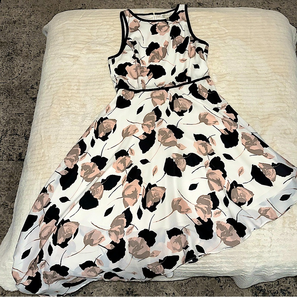 Floral pattern asymmetrical dress